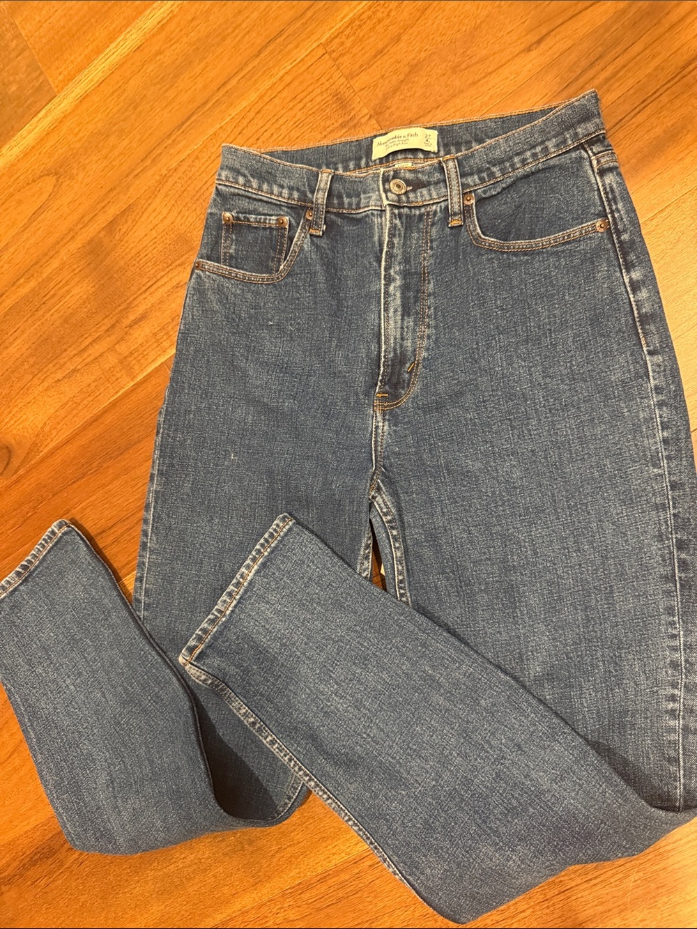 Abercrombie & Fitch curve love ankle straight ultra high rise